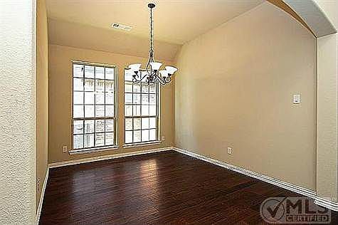 4th image of 2505 Erec Dr
