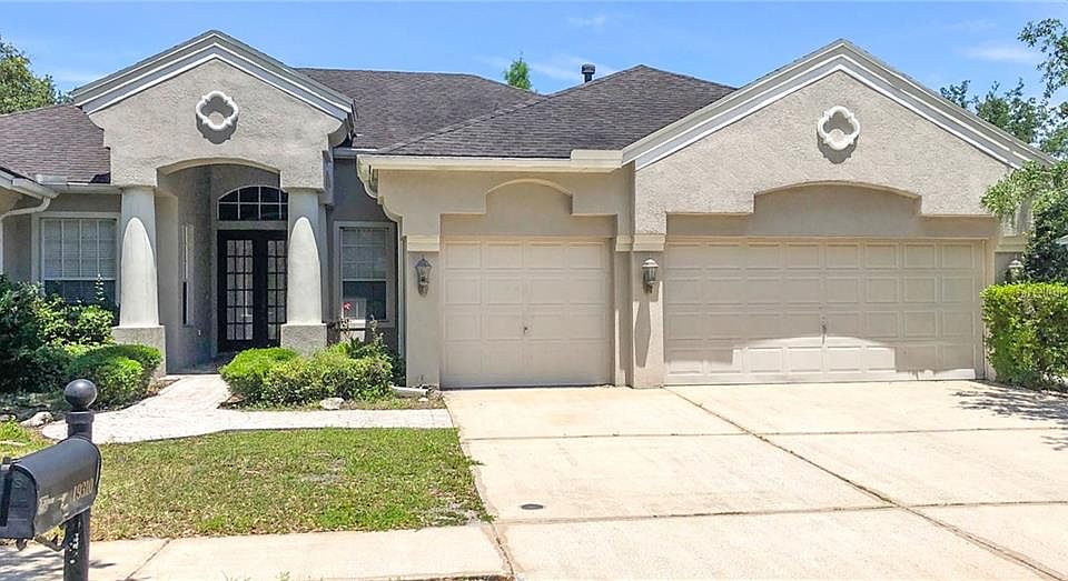 1st image of 19310 Autumn Woods Ave