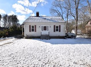 148 Wareham St, Middleboro, MA 02346