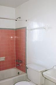 2nd image of 1217 Underhill Dr APT 211