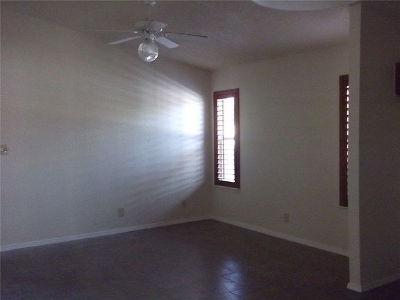 4th image of 9397 Bellagio Ln