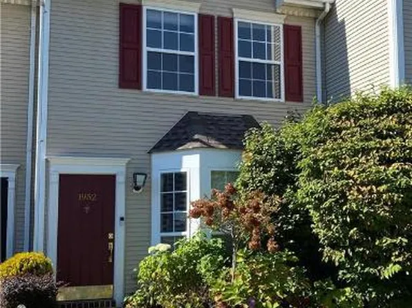 1952 Willings Ln, Hellertown, PA 18055