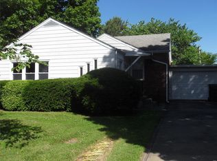 104 Riverview Blvd, Chester, IL 62233