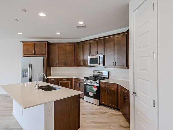 5th image of 7680 W Honeysuckle Dr