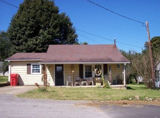 105 Doyle St, Cave City, KY 42127