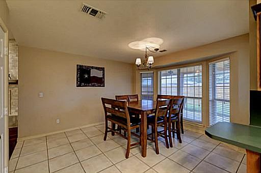 5th image of 1413 Front Royal Dr