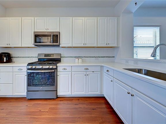 3rd image of 260 Cassano Dr