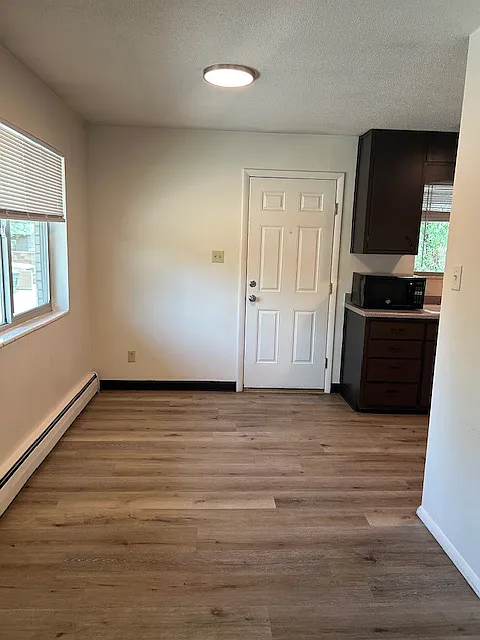 900 N 11th St — Photo 3
