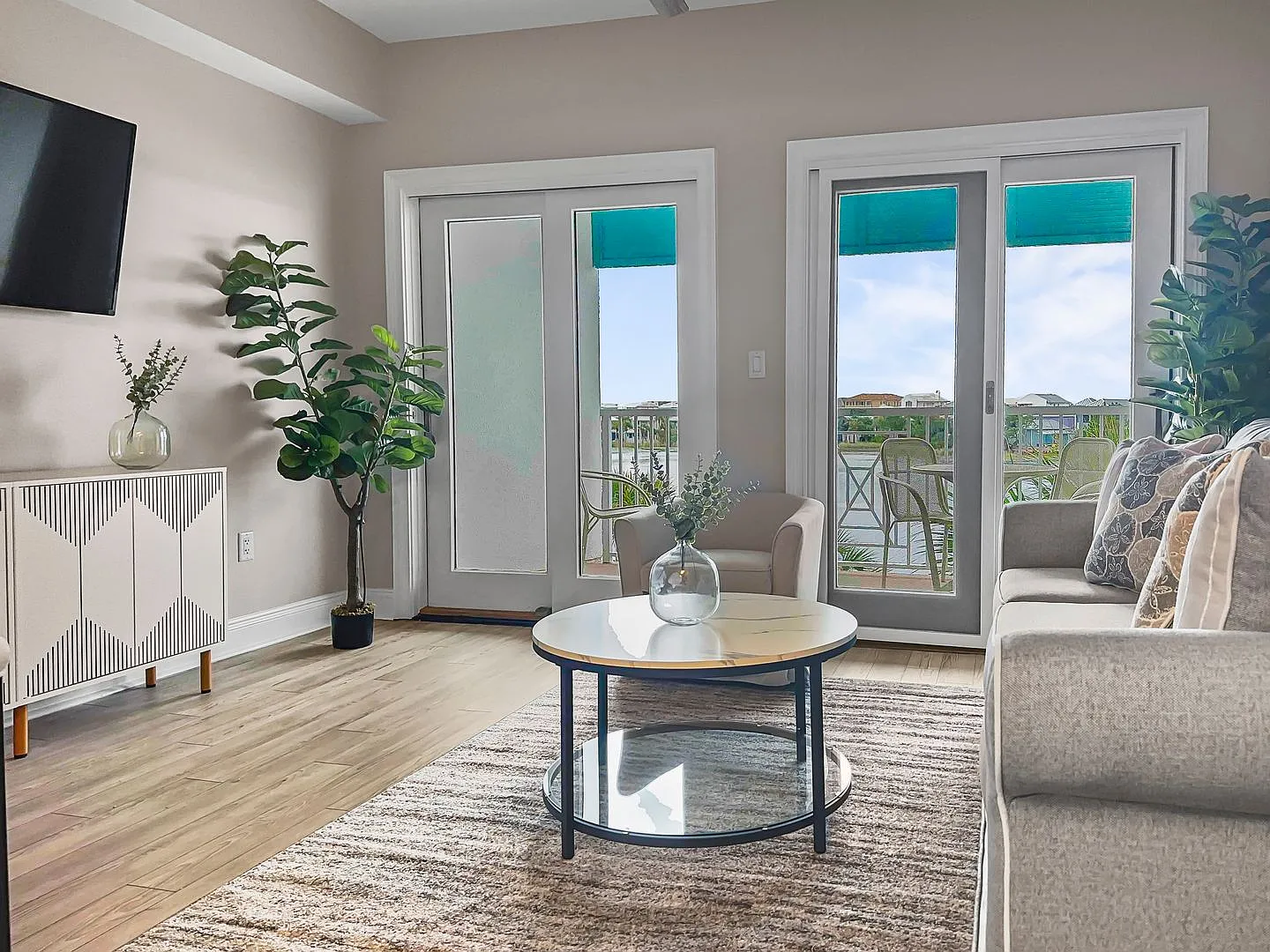 Newly remodeled condo in the heart of Carillon Village with spectacular views! — Photo 2