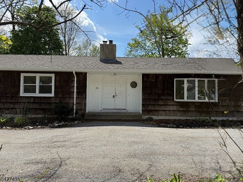 1st image of 175 Highland Lakes Rd