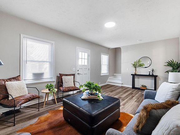 3rd image of 1525 Union Ave