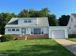 24605 Donover Rd, Warrensville Heights, OH 44128