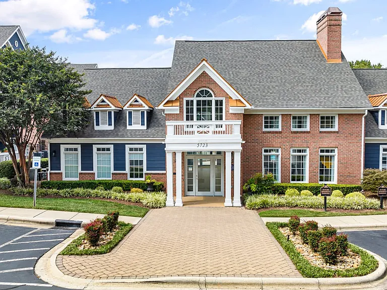 Professional On-Site Management By Award-Winning Drucker + Falk
