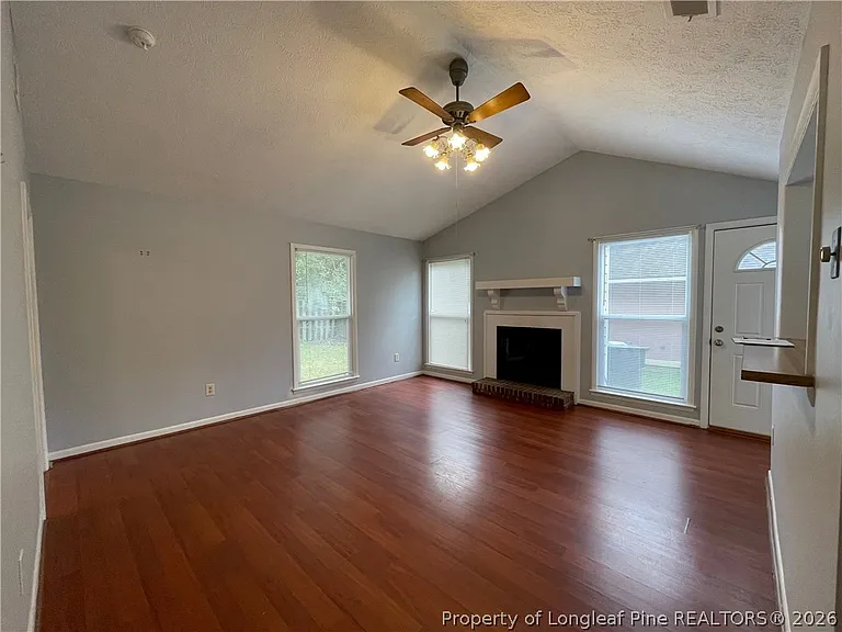 7060 Candlewood Dr — Photo 3
