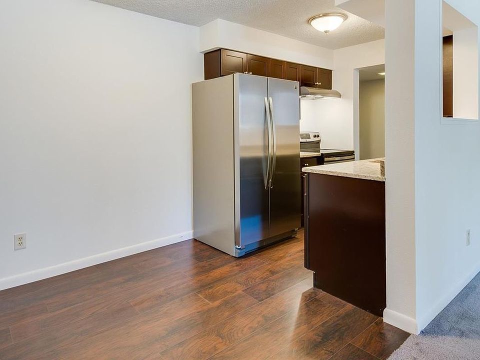 Eat in Kitchen
