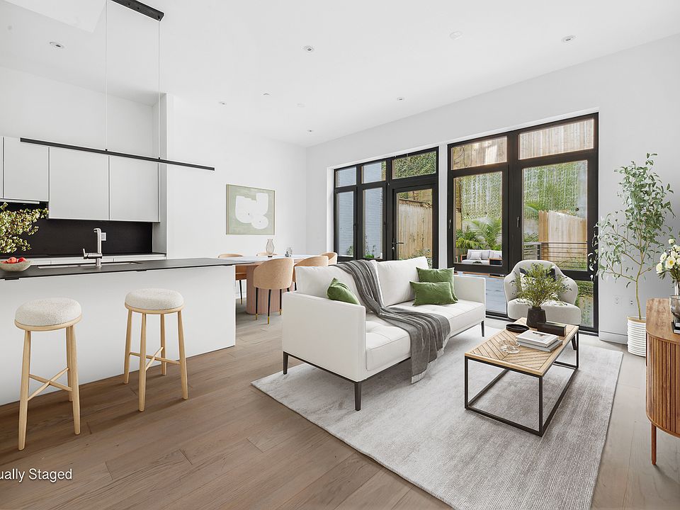 1st image of 324 W 108th St #12