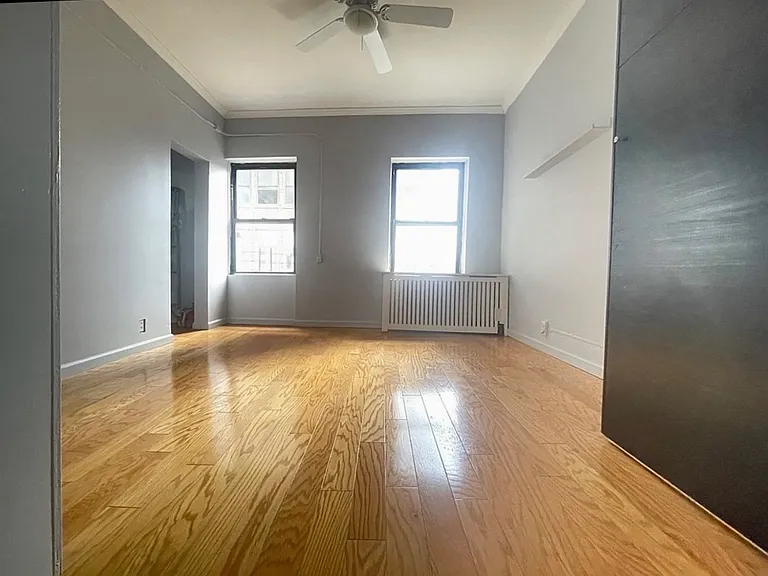 238 W 56th St #32 — Photo 1