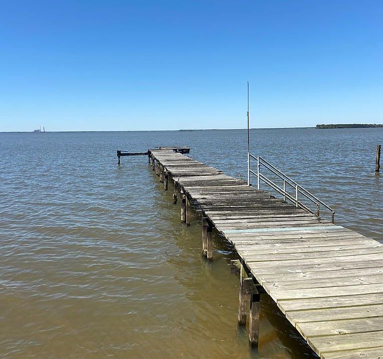 1st image of 333 Lake Moultrie Dr