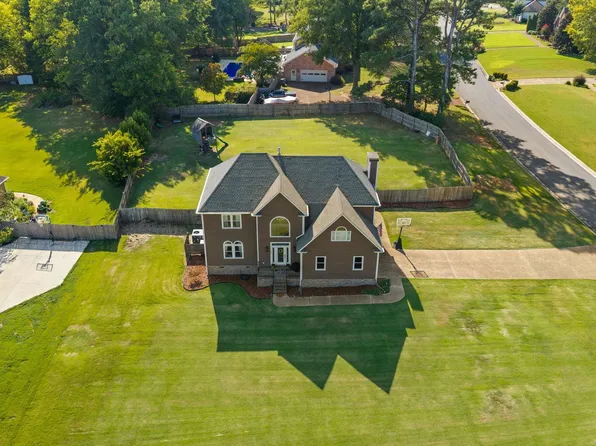9222 Turtle Point Dr, Killen, AL 35645