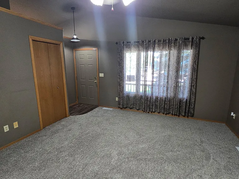 205 N Hampton Ave — Photo 7