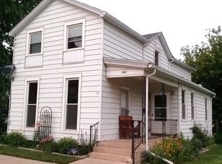 208 N Franklin Ave, Polo, IL 61064