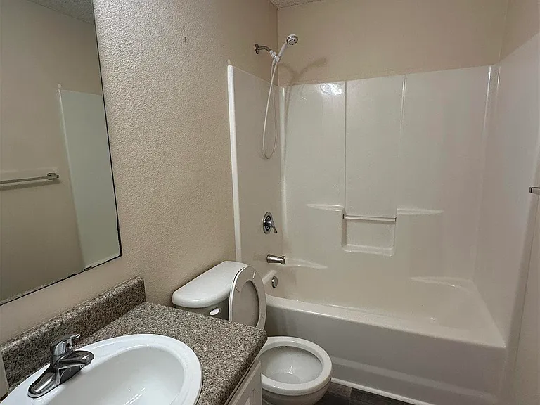 7101 Joy St #A7 — Photo 5