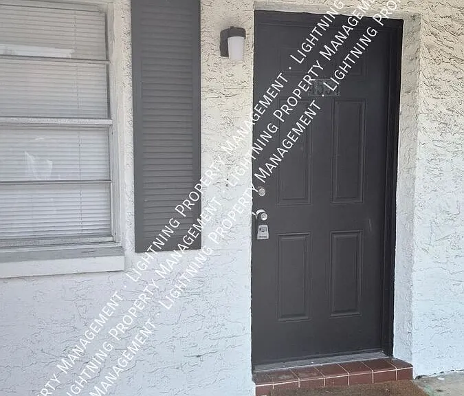 4551 Audrey Ln — Photo 2