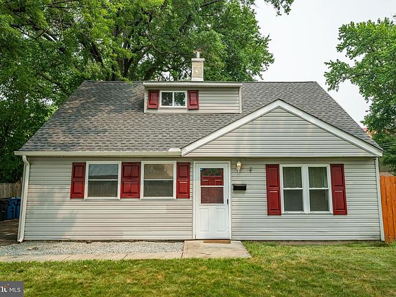 4th image of 812 Rennard Ln