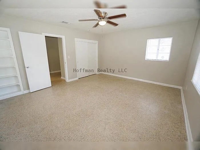 206 S Westshore Plz — Photo 11