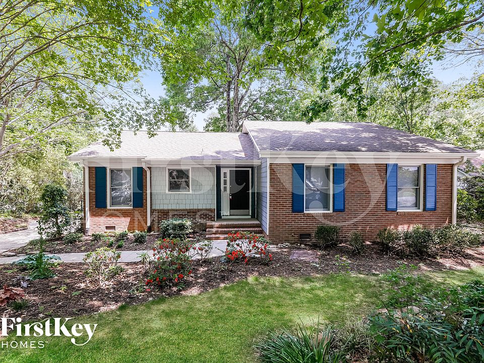 1st image of 4914 Chestnut Lake Dr