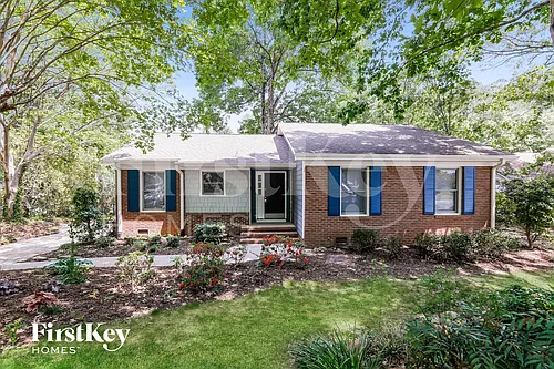 4914 Chestnut Lake Dr Photo 1