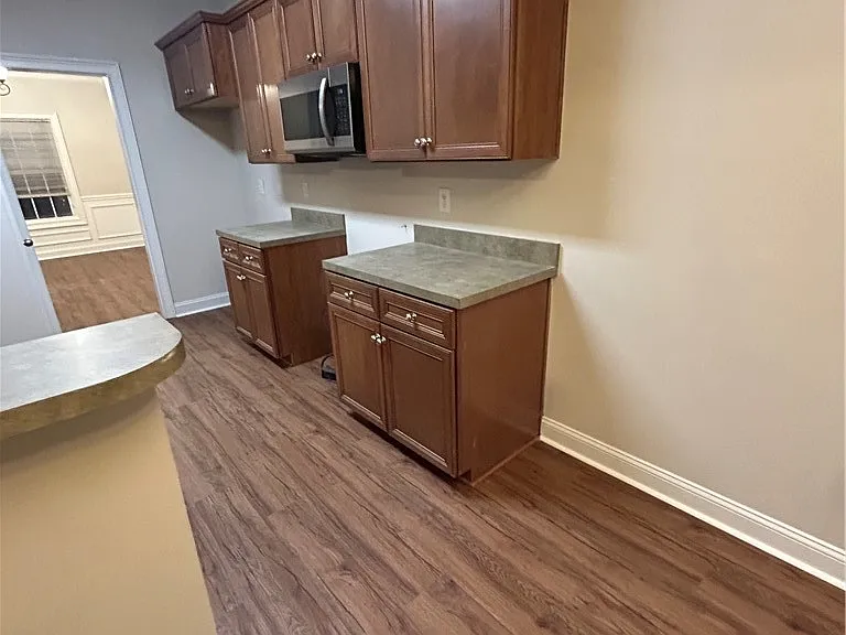 1111 Brookshire Dr — Photo 3
