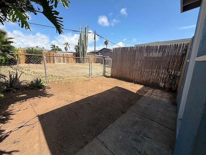 1177 Florence St — Photo 5