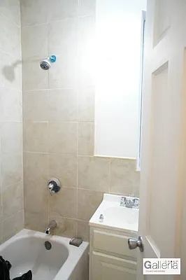 Rented by Galleria | media 12