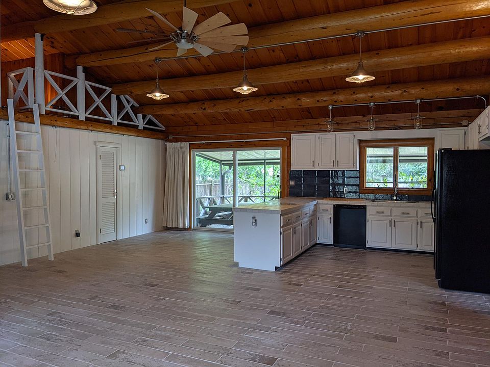 Open concept kitchen and dining area
