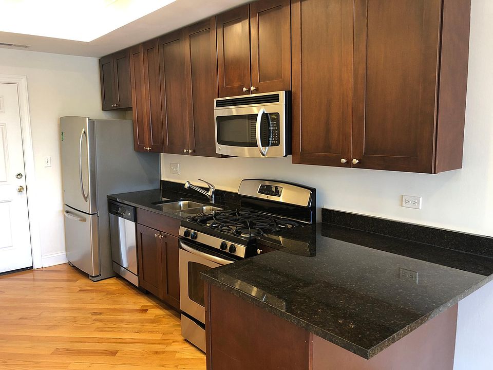 1st image of 3324 W Cortland St APT 3