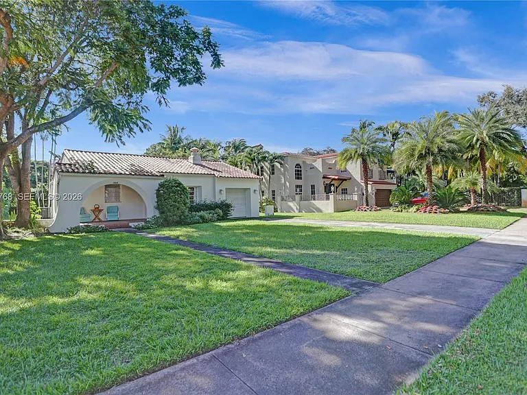 2214 Segovia Cir — Photo 3