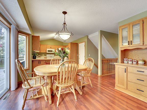 3rd image of 13730 Dolomite St NW
