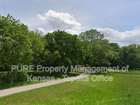 5th image of 3120 SE Stanley Rd