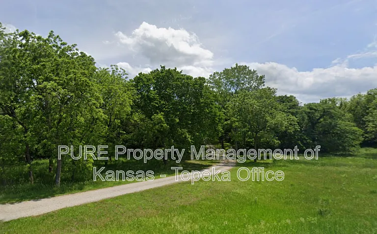 3120 SE Stanley Rd — Photo 1