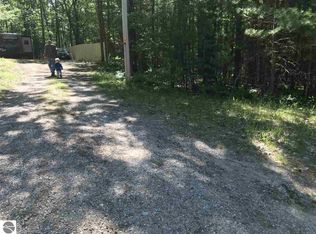332 W Bear Lake Rd NE, Kalkaska, MI 49646