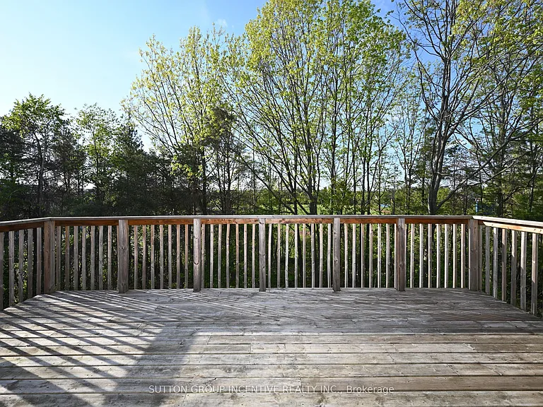 28 Silvercreek Cres #UPPER — Photo 19