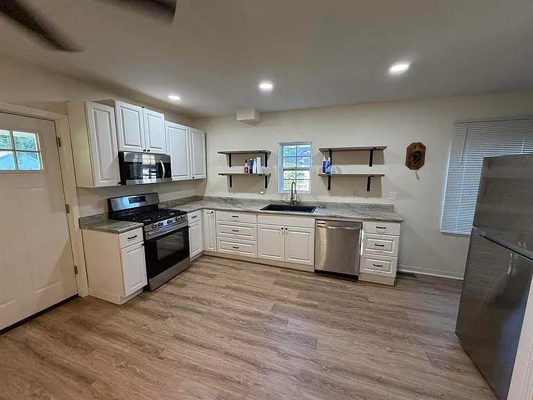 313 Nebraska St — Photo 19