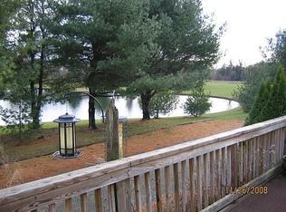 19 Woodchuck Rd, Hudson, NY 12534