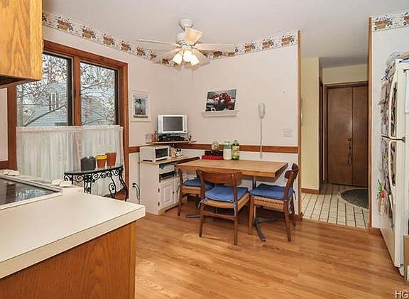 4th image of 57 Maple Hill Dr