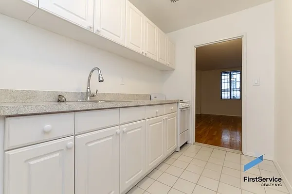 Rented by Compass | media 11