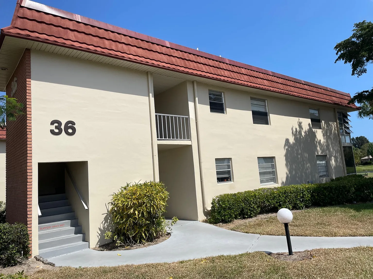 2 bed, 1200 sqft, $1,600 — Photo 4