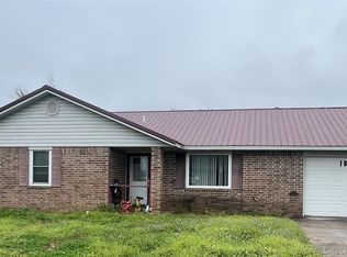 104 W Forbus St, Gore, OK 74435