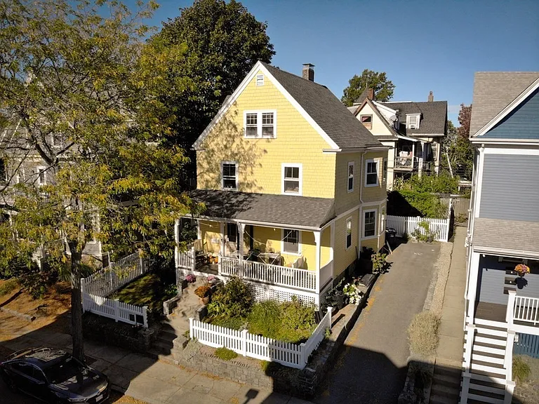 97 Sawyer Ave — Photo 4