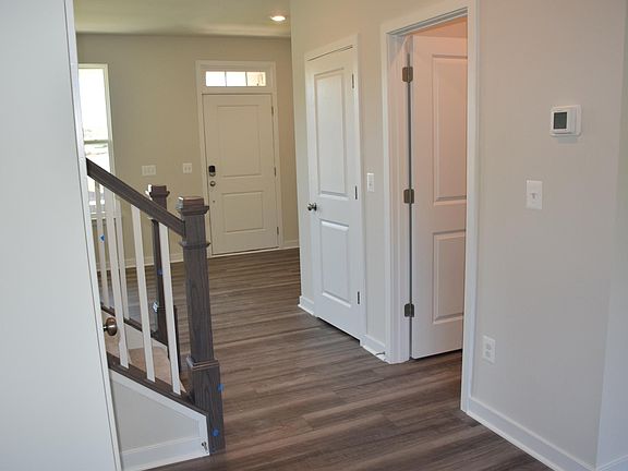 3rd image of 132 Lehigh Dr